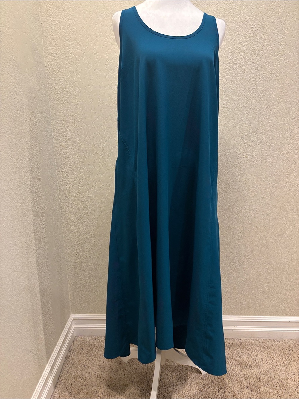 Athleta Teal Scoop-Neck Maxi Dress